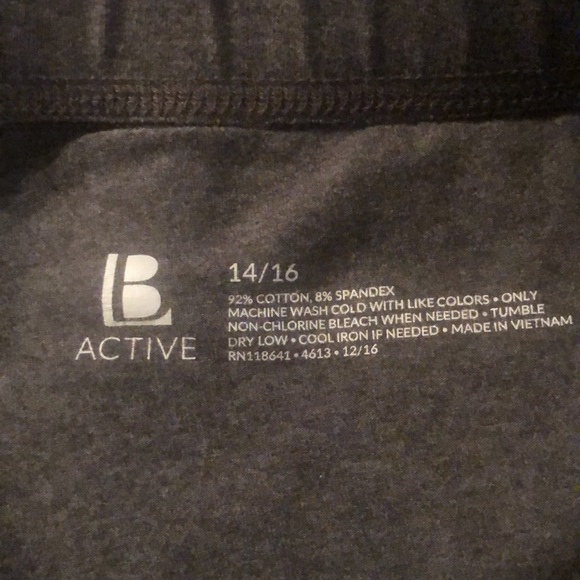 Lane Bryant Active | Capris Leggings | Size 14/16 - Picture 3 of 3